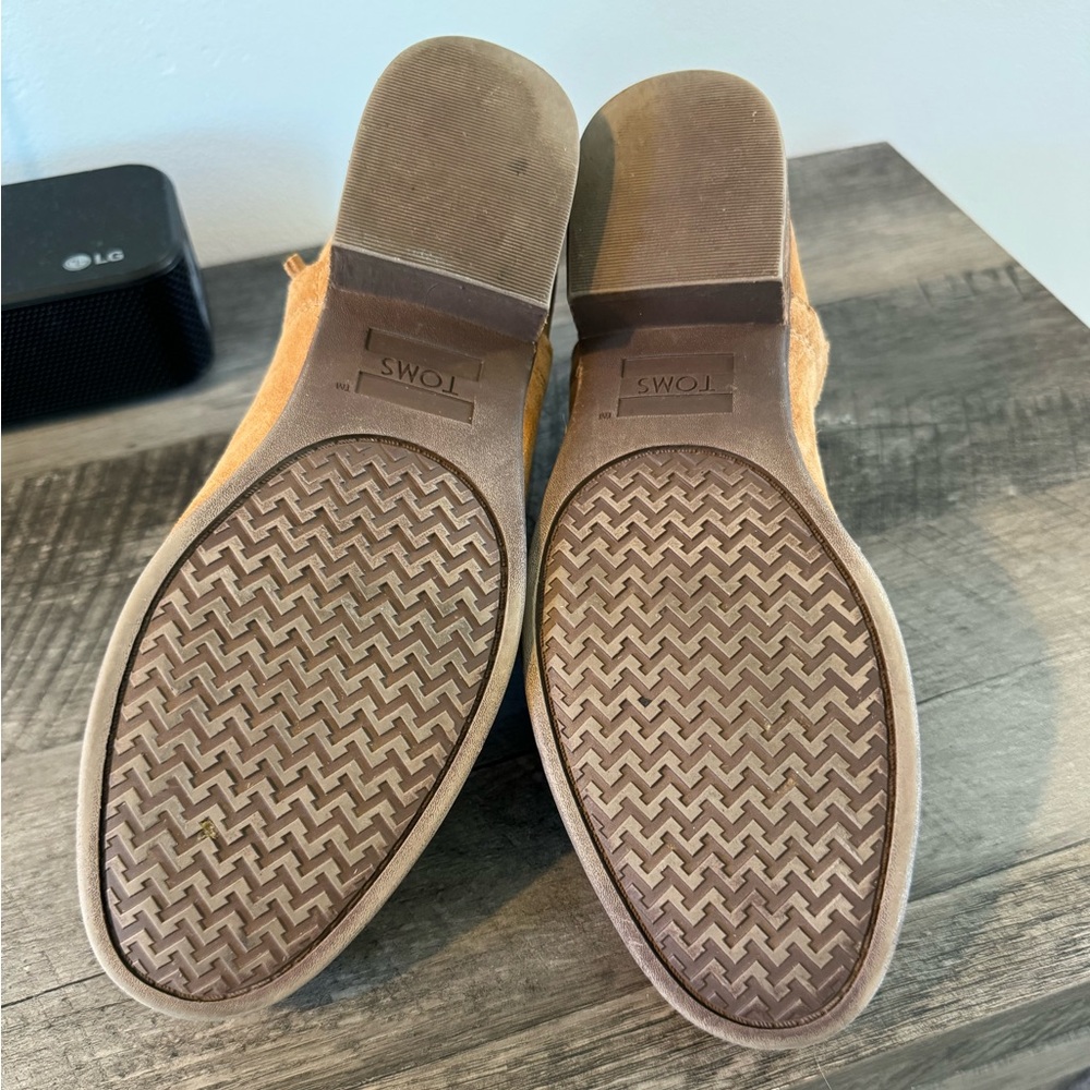 TOMS Booties - Picture 6 of 6